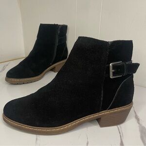 Kensie Glam Black Suede Ankle Boots with Buckle Size 9M